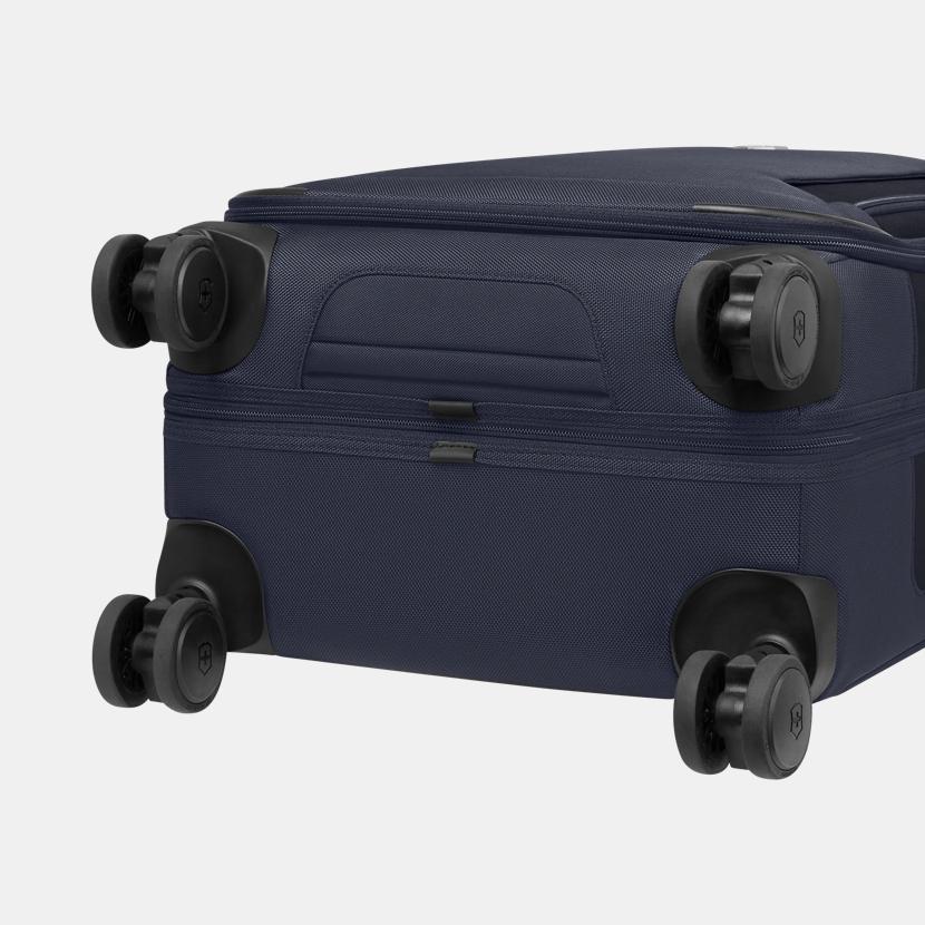 Victorinox Werks Traveler 7.0 Global Carry-On 36