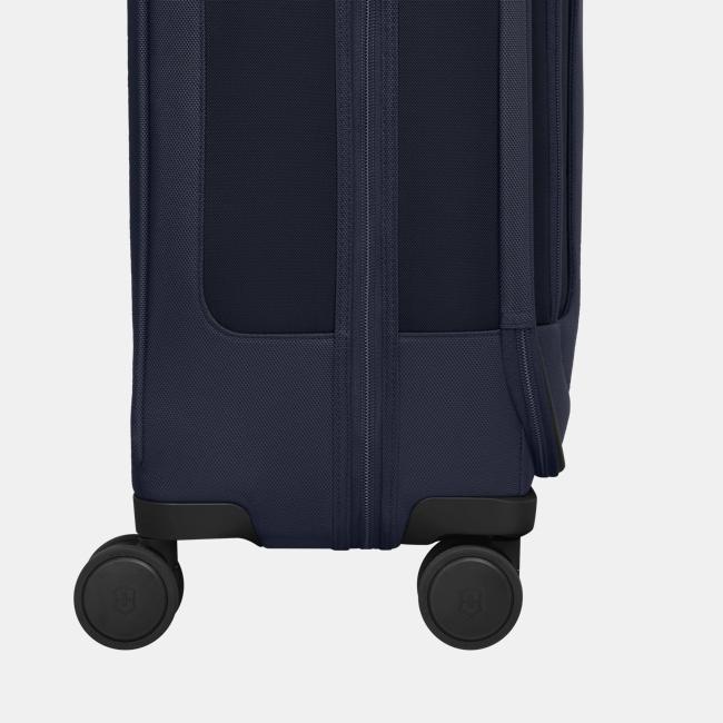 Victorinox Werks Traveler 7.0 Global Carry-On 31
