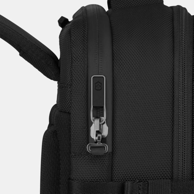 Victorinox Werks Traveler 7.0 Boarding Bag 20