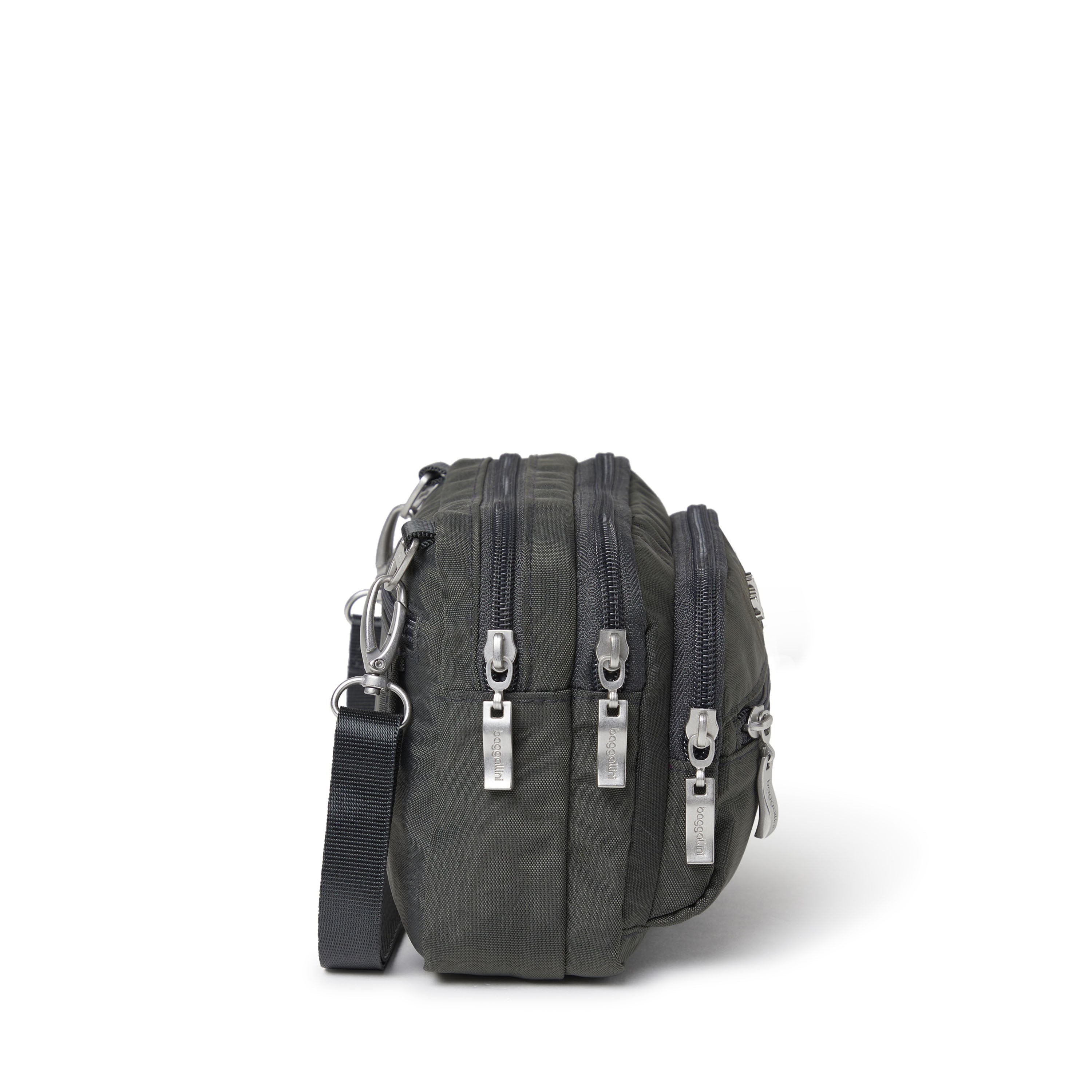 Legacy Triple Zip Bagg 18