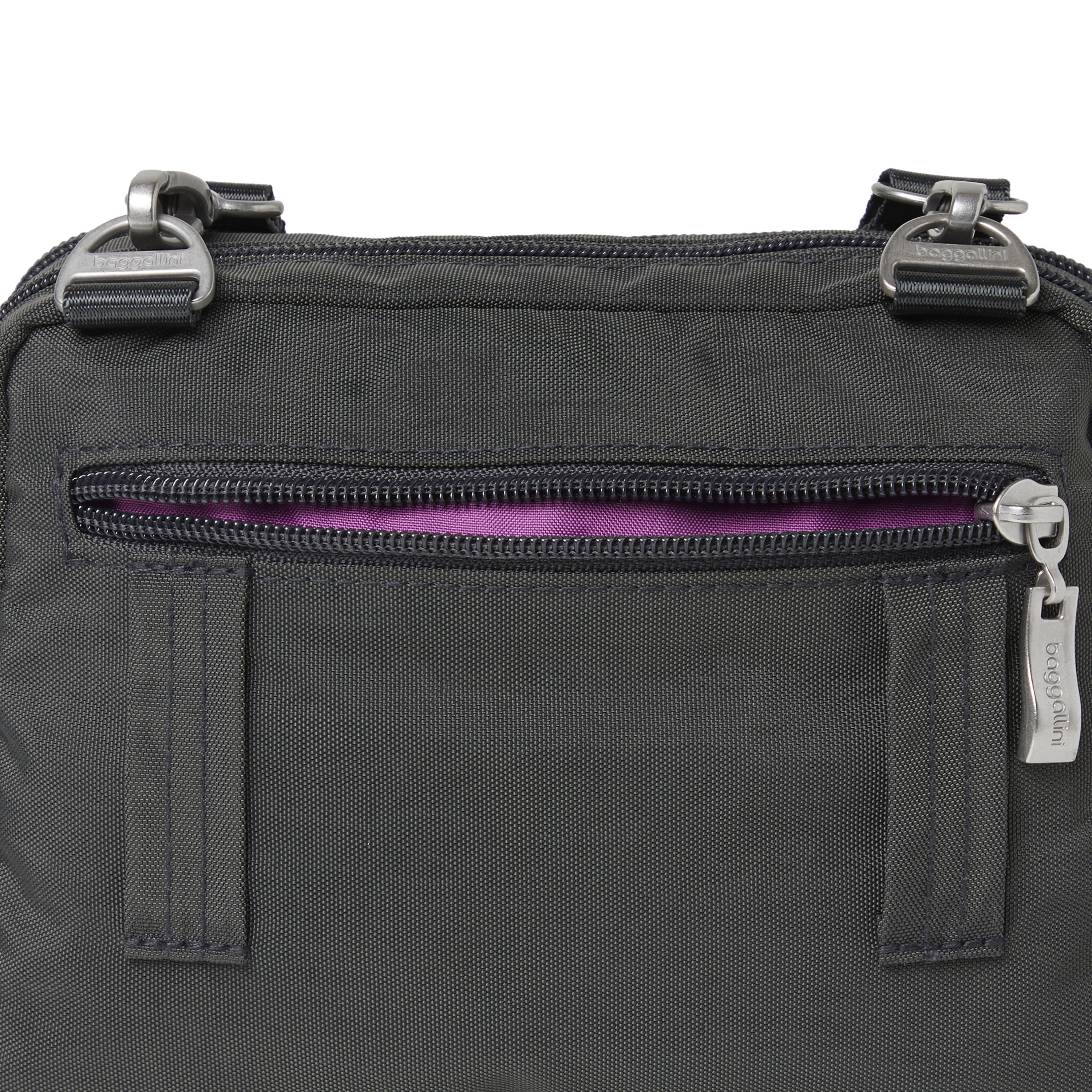 Legacy Triple Zip Bagg 17