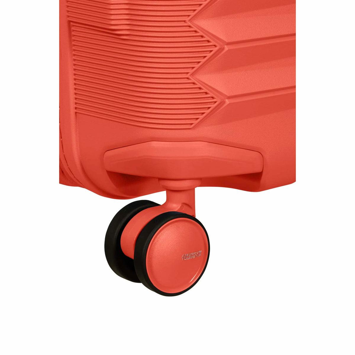 American Tourister FastForward™ Large Expandable Spinner Luggage 35