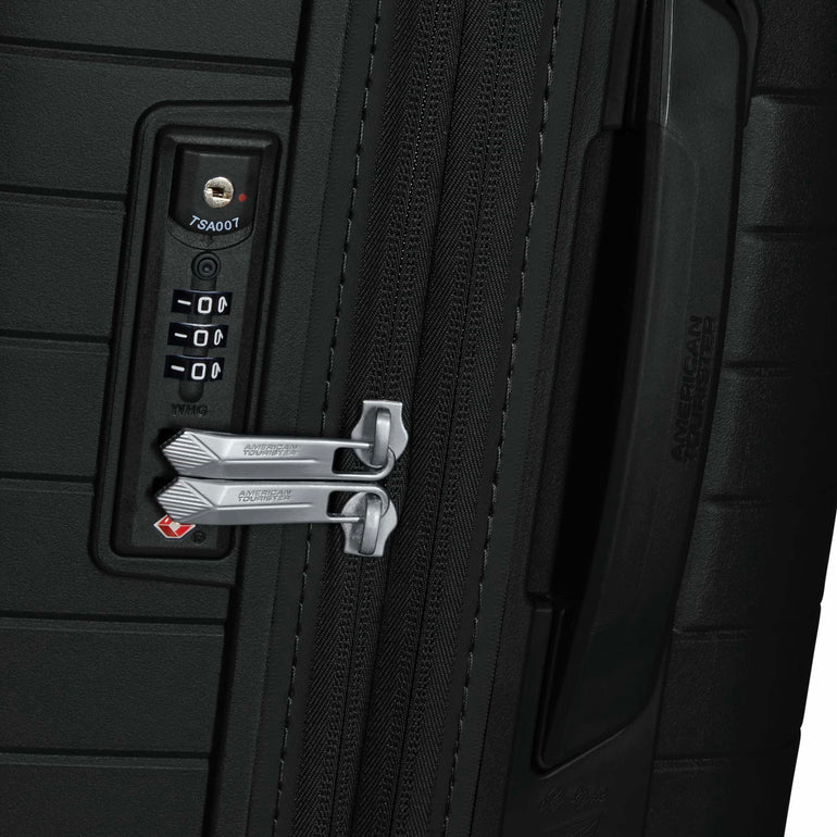 American Tourister FastForward™ Large Expandable Spinner Luggage 28