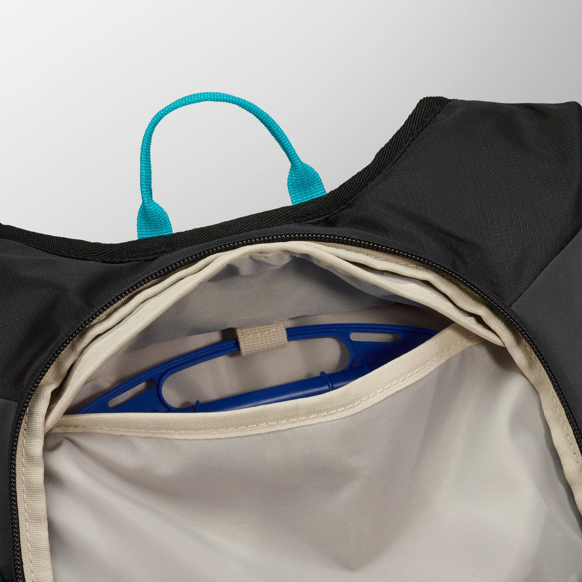 High Sierra HydraHike 2.0 8L Hydration Pack 9