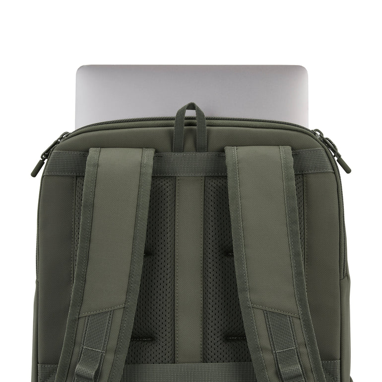 High Sierra Lineage Travel Backpack 10