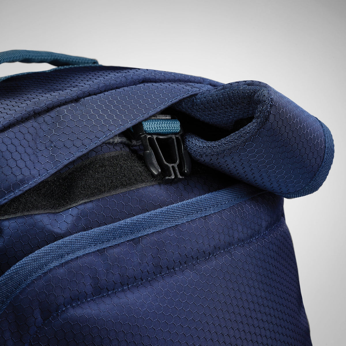 High Sierra Fairlead Convertible Duffle 6