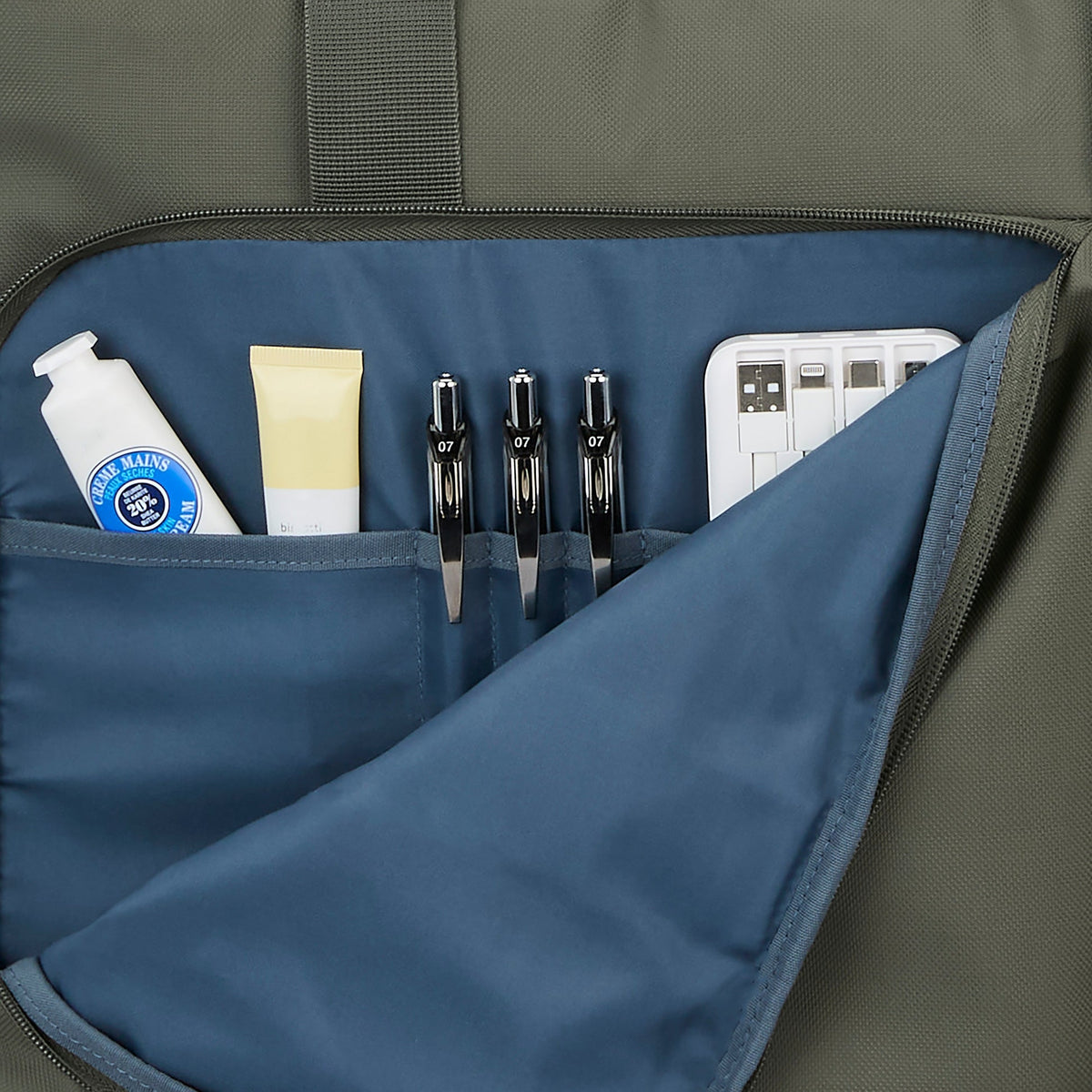 High Sierra Lineage Tote 16