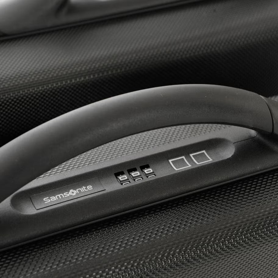Samsonite Focus III 6" Attaché 4