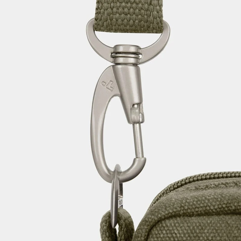 Travelon Anti-Theft Heritage Crossbody 31