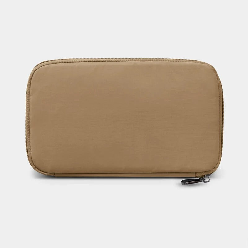 Travelon RFID Blocking Family Passport Wallet 40