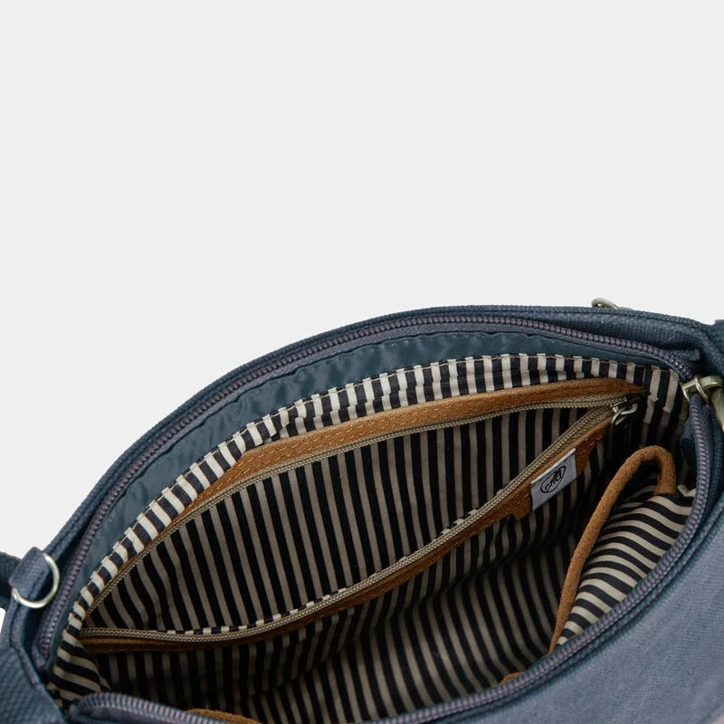 Travelon Anti-Theft Heritage Saddle Crossbody 29