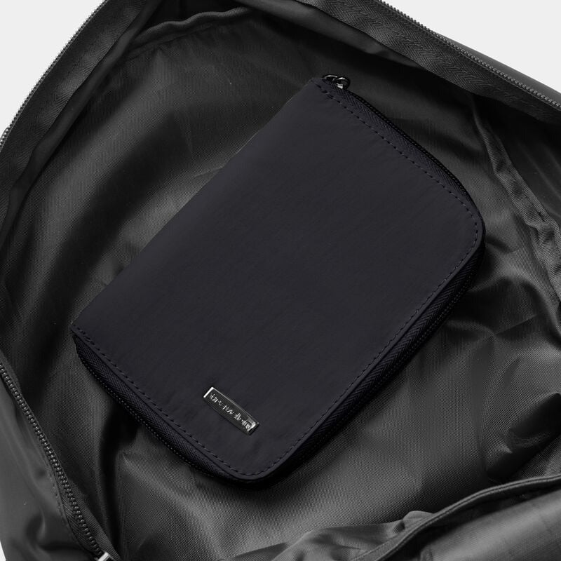 Travelon RFID Blocking Passport Zip Wallet 41