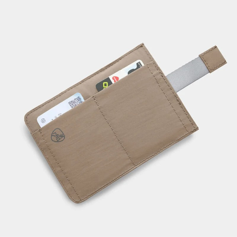 Travelon RFID Blocking Pull-Up Passport Holder 30