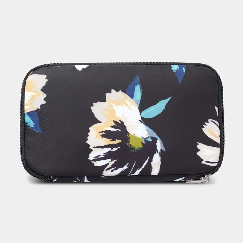 Travelon RFID Blocking Family Passport Wallet 6