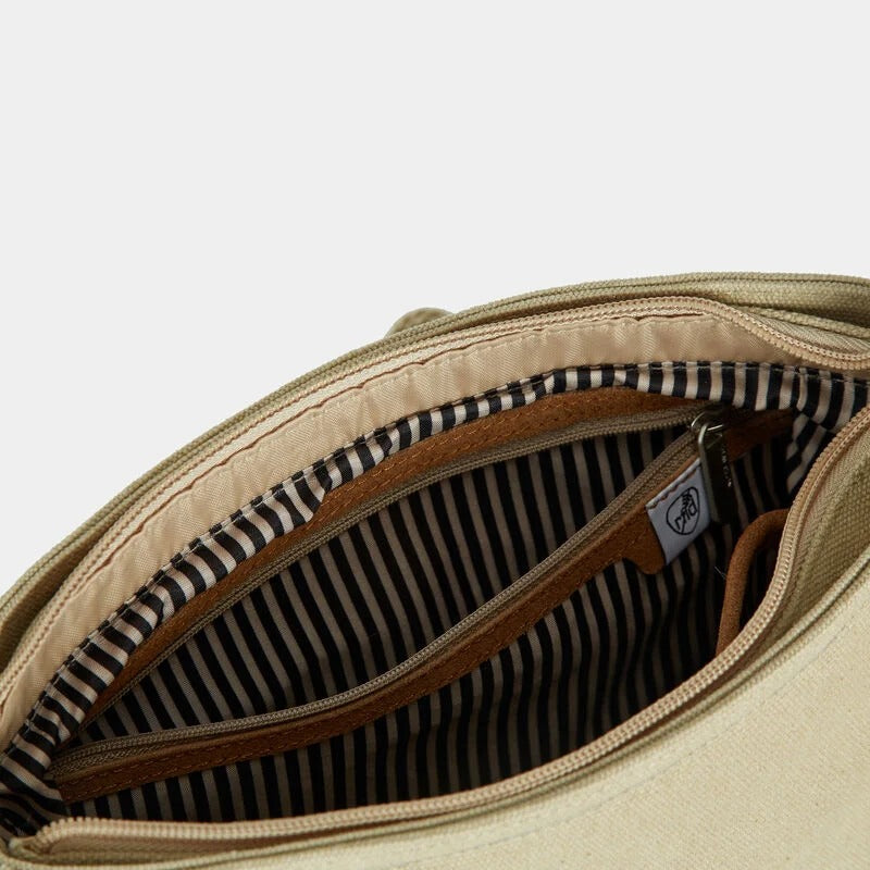 Travelon Anti-Theft Heritage Saddle Crossbody 45