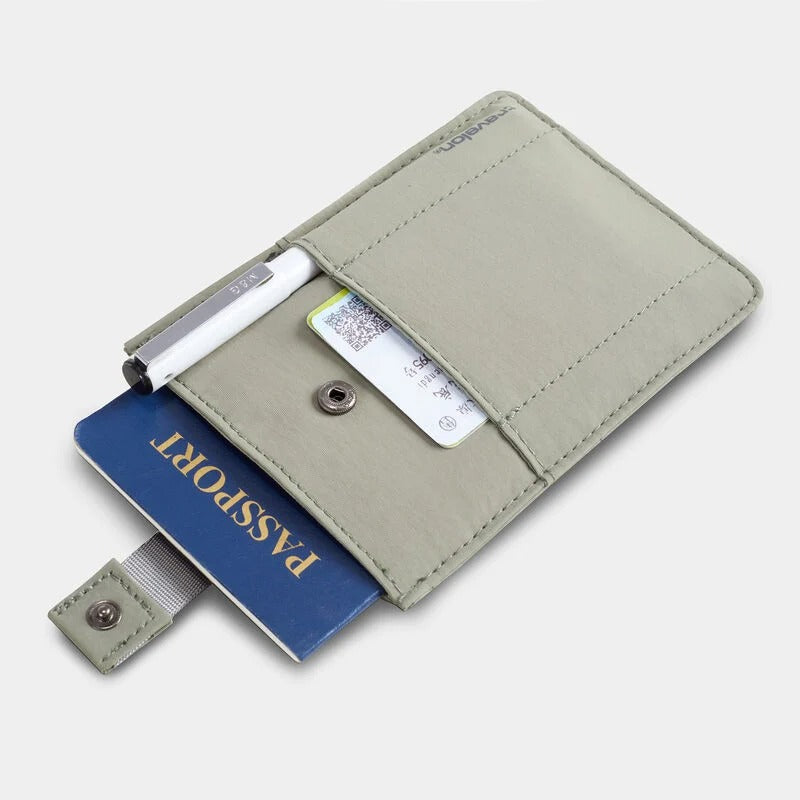 Travelon RFID Blocking Pull-Up Passport Holder 34
