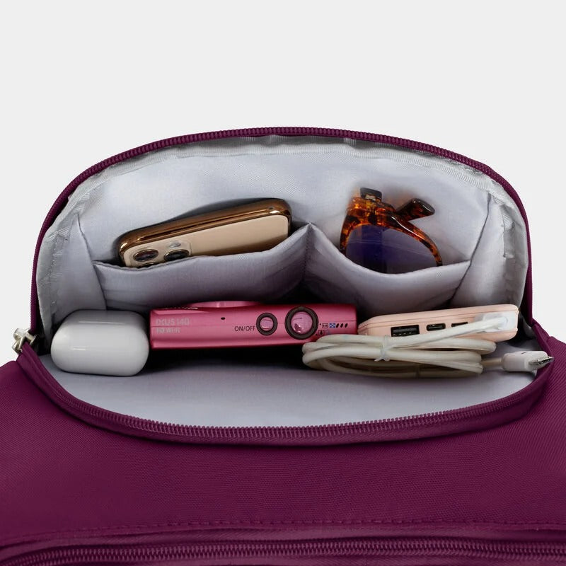 Travelon Anti-Theft Classic Crossbody Bucket Bag 43