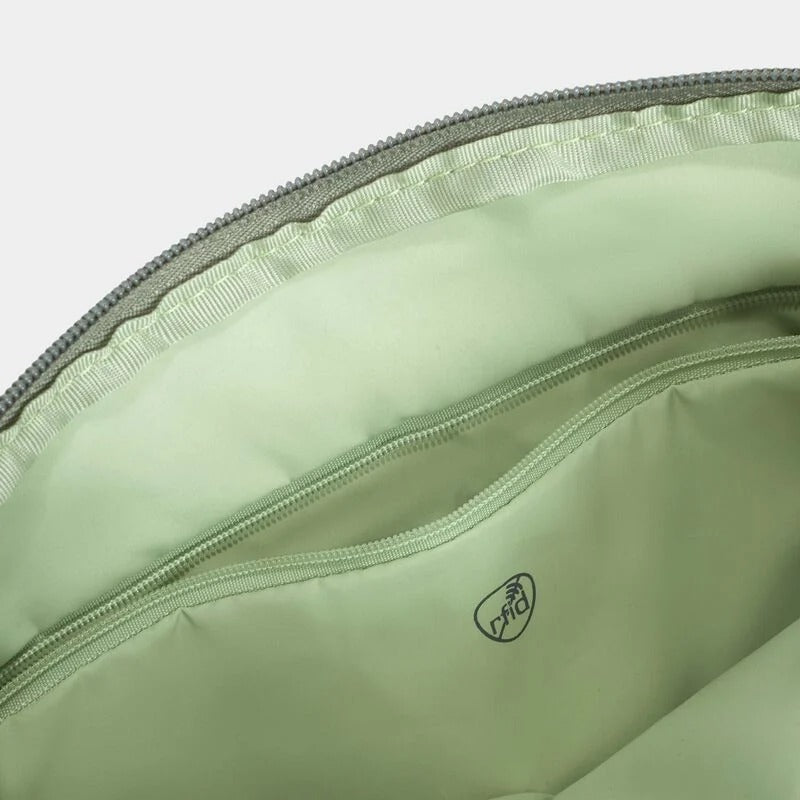 Travelon Roam Anti-Theft East/West Crossbody 30