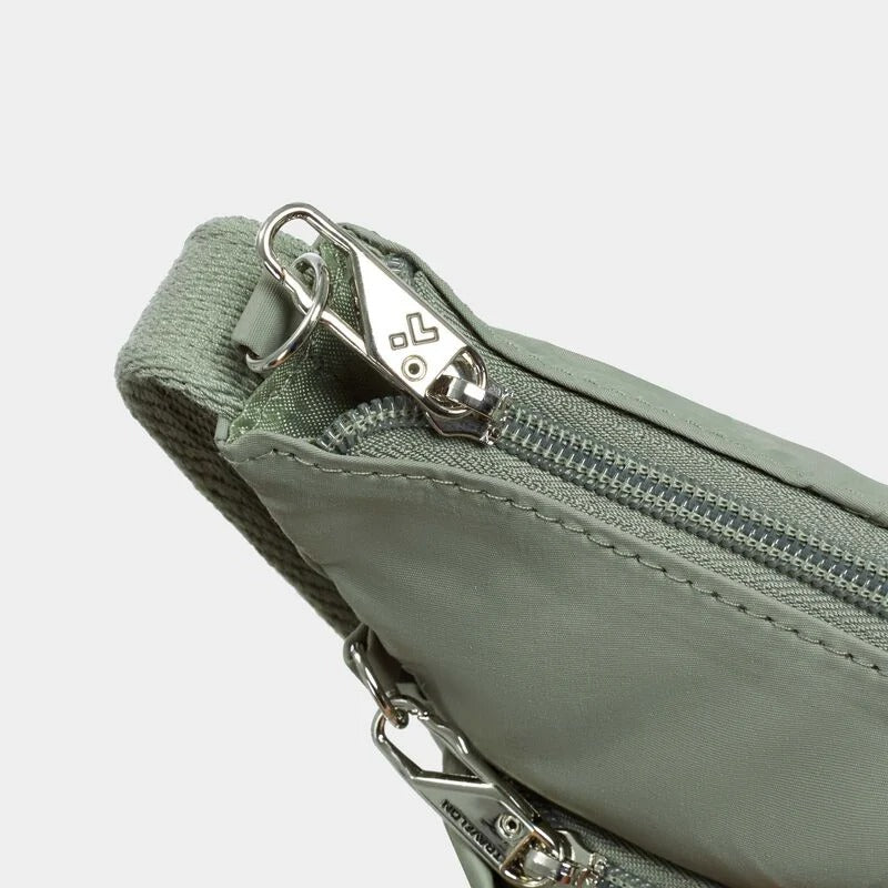 Travelon Roam Anti-Theft Medium Crossbody 34