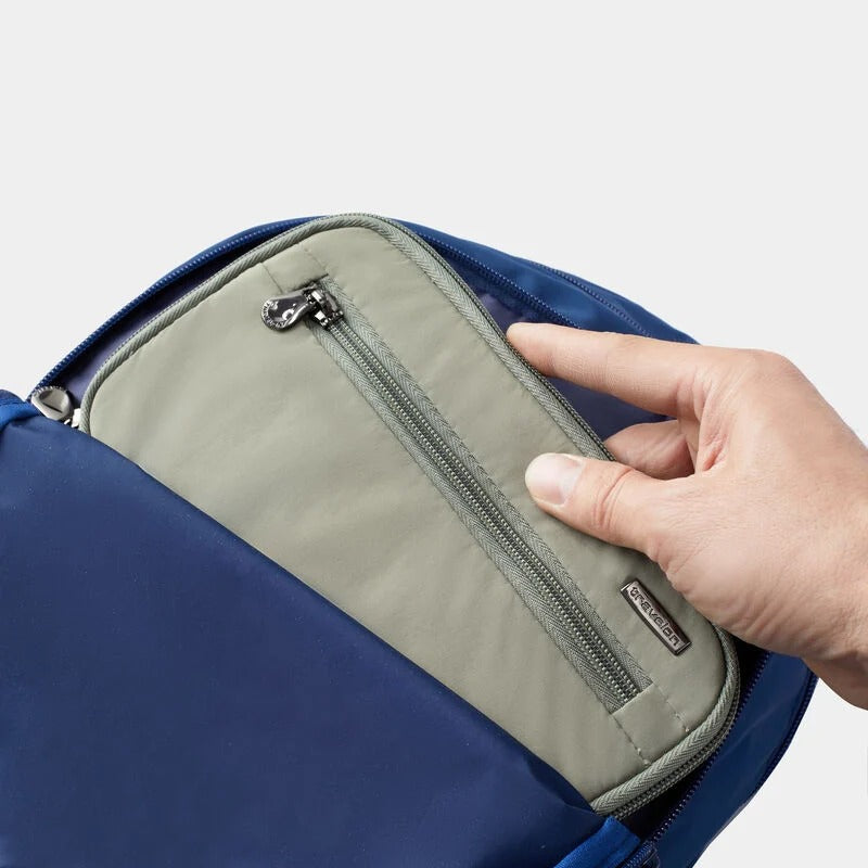 Travelon RFID Blocking Family Passport Wallet 44