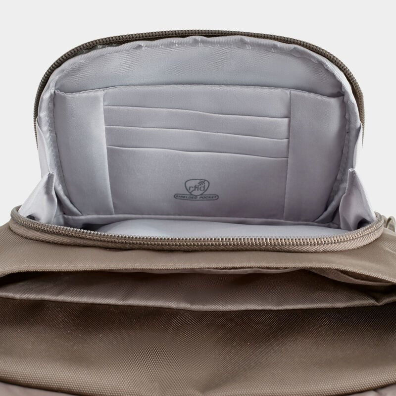 Travelon Anti-Theft Classic Tour Bag 18