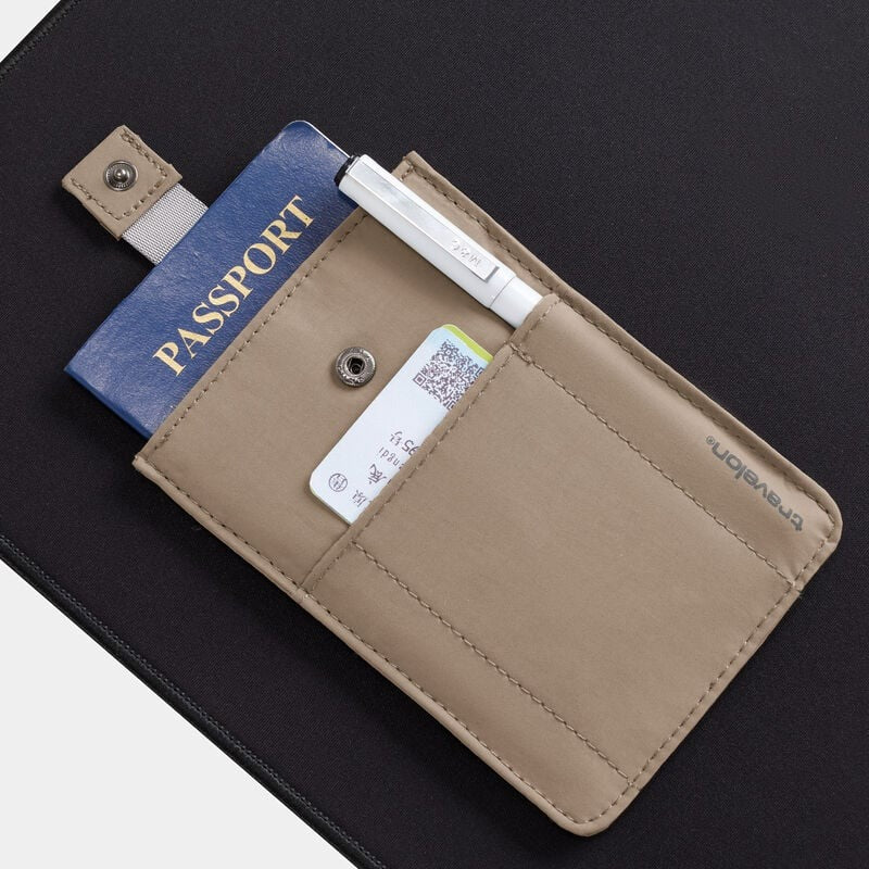 Travelon RFID Blocking Pull-Up Passport Holder 20