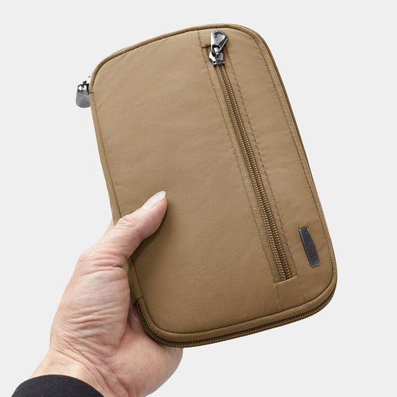 Travelon RFID Blocking Family Passport Wallet 30