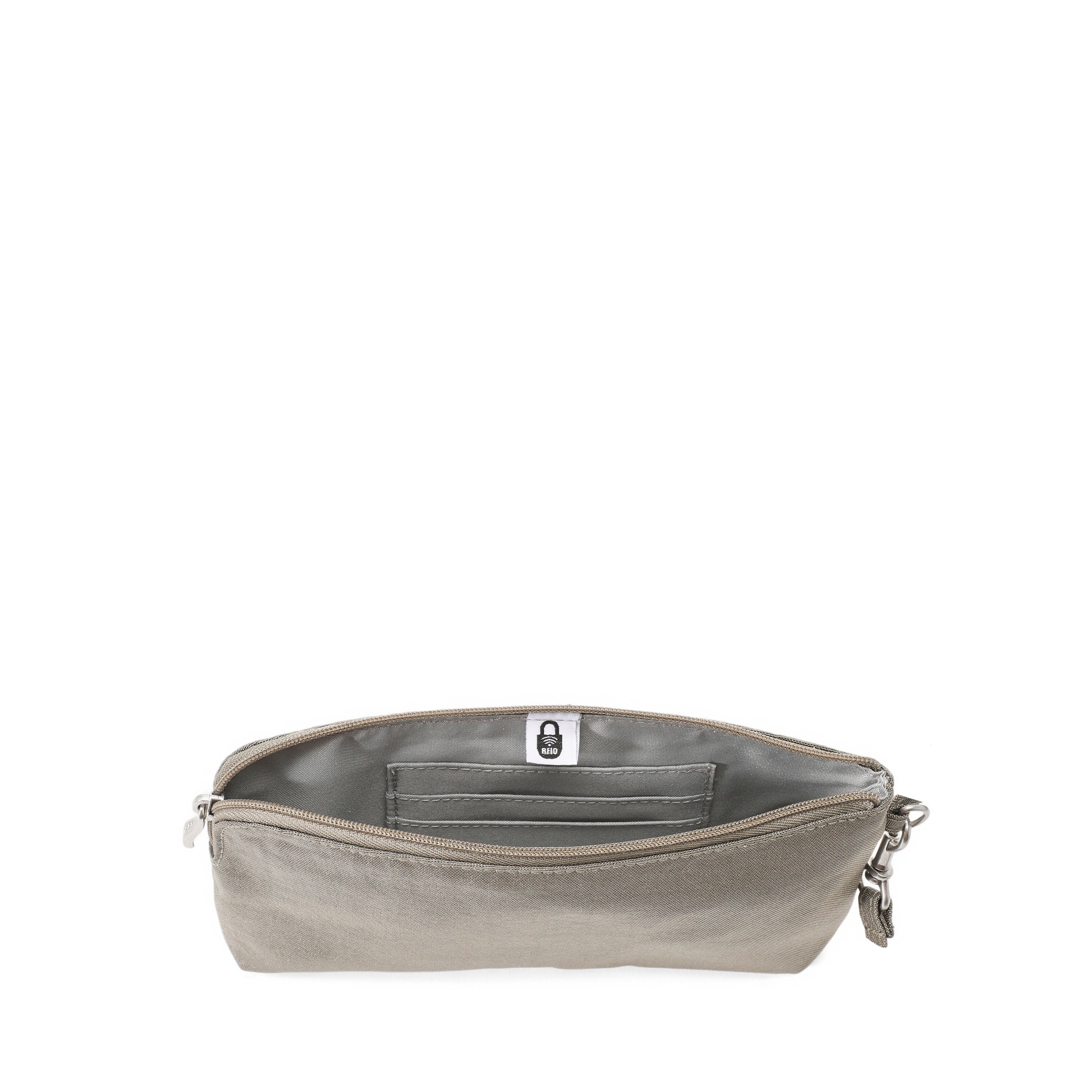 Coastal Flip Lock Tote 22