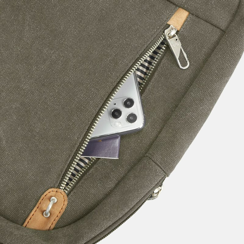 Travelon Anti-Theft Heritage Sling 18