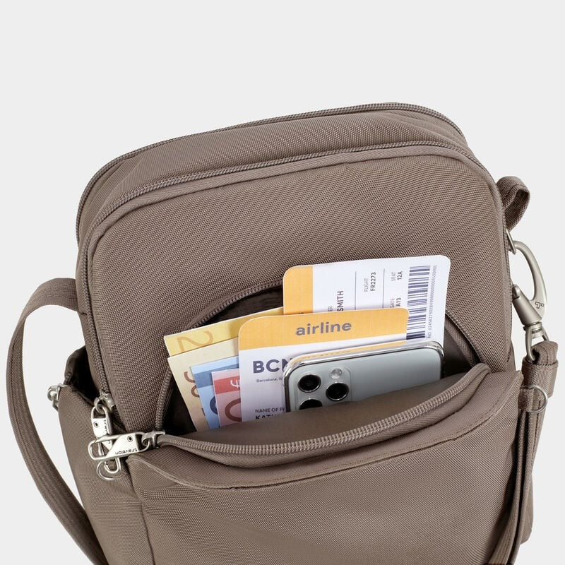 Travelon Anti-Theft Classic Travel Bag 4