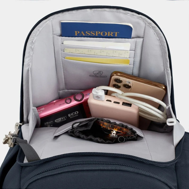 Travelon Anti-Theft Classic Backpack 42