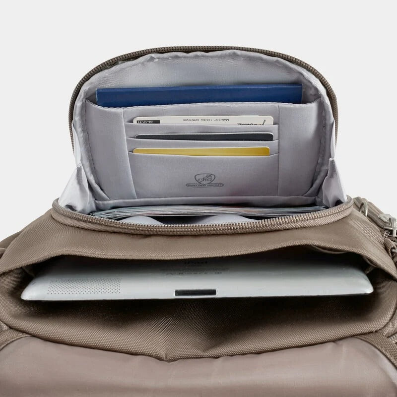 Travelon Anti-Theft Classic Tour Bag 39