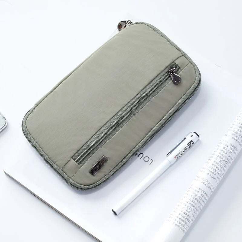 Travelon RFID Blocking Family Passport Wallet 46