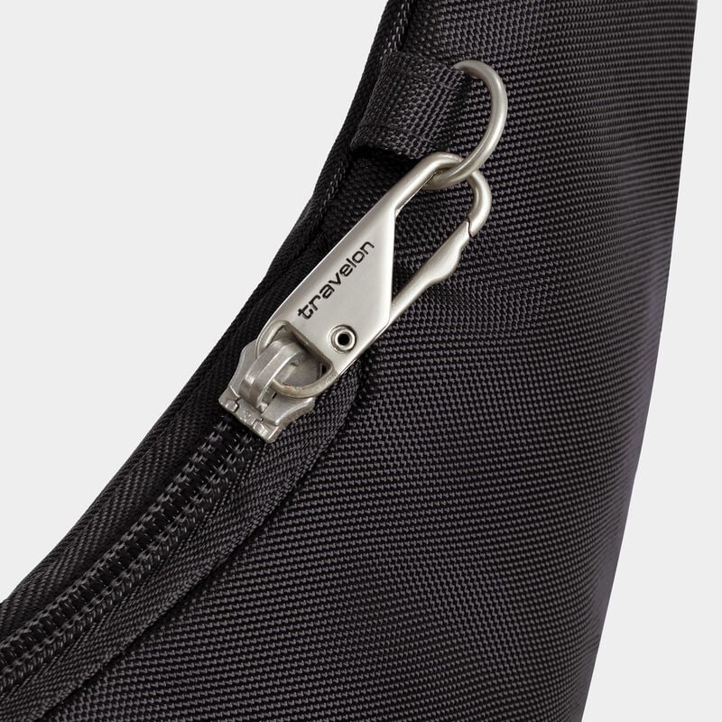 Travelon Anti-Theft Classic Crossbody 33
