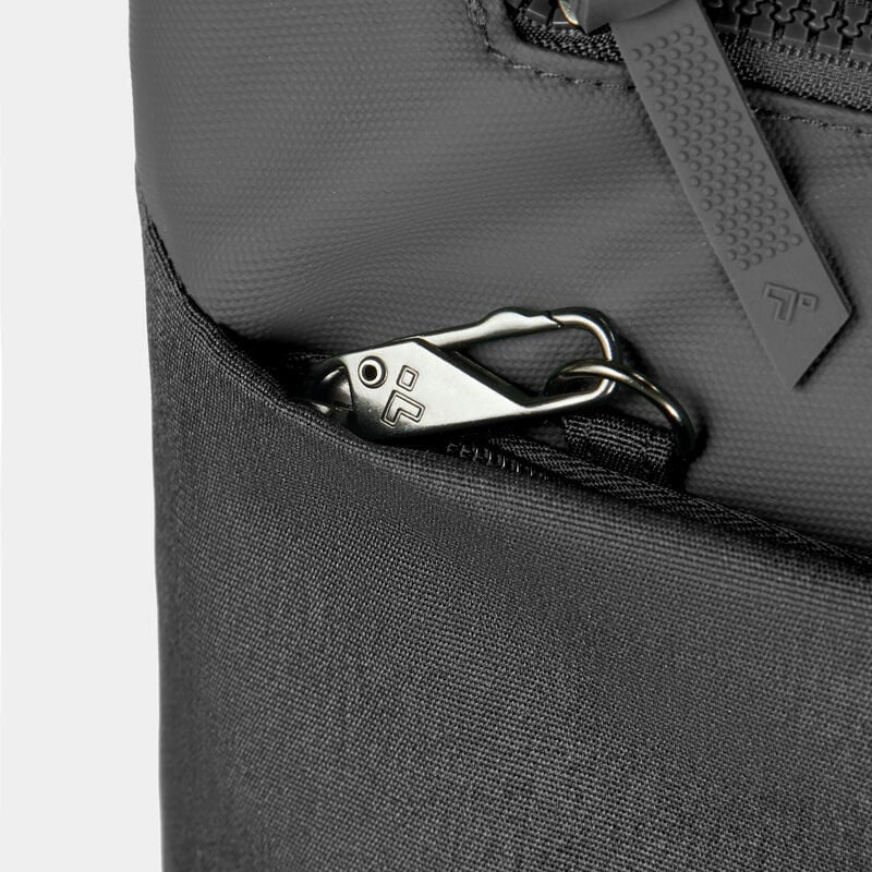 Travelon Anti-Theft Metro Crossbody 46