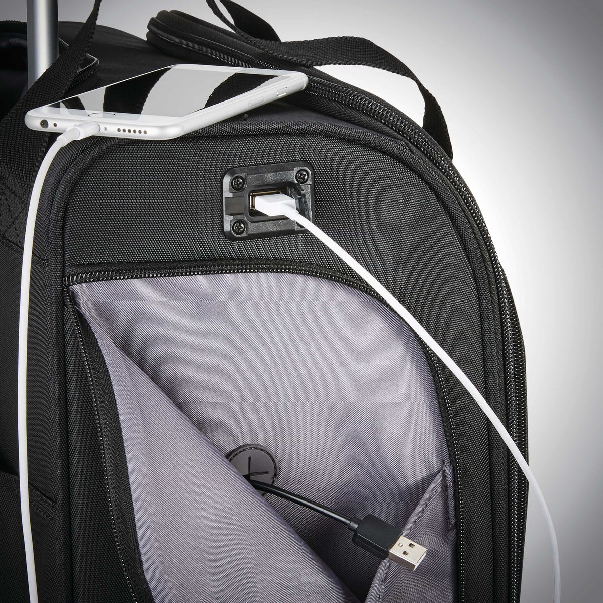 Samsonite Spinner Underseater with USB Port 4