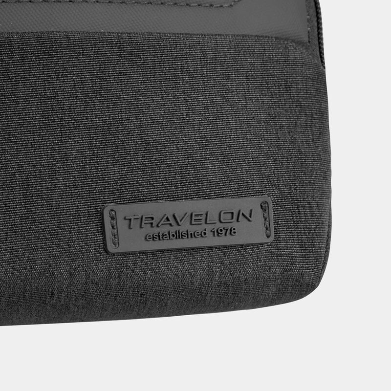 Travelon Anti-Theft Metro Convertible Small Crossbody 41