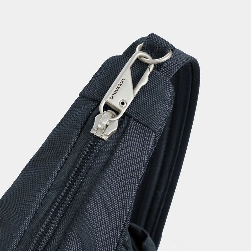 Travelon Anti-Theft Classic Messenger 63