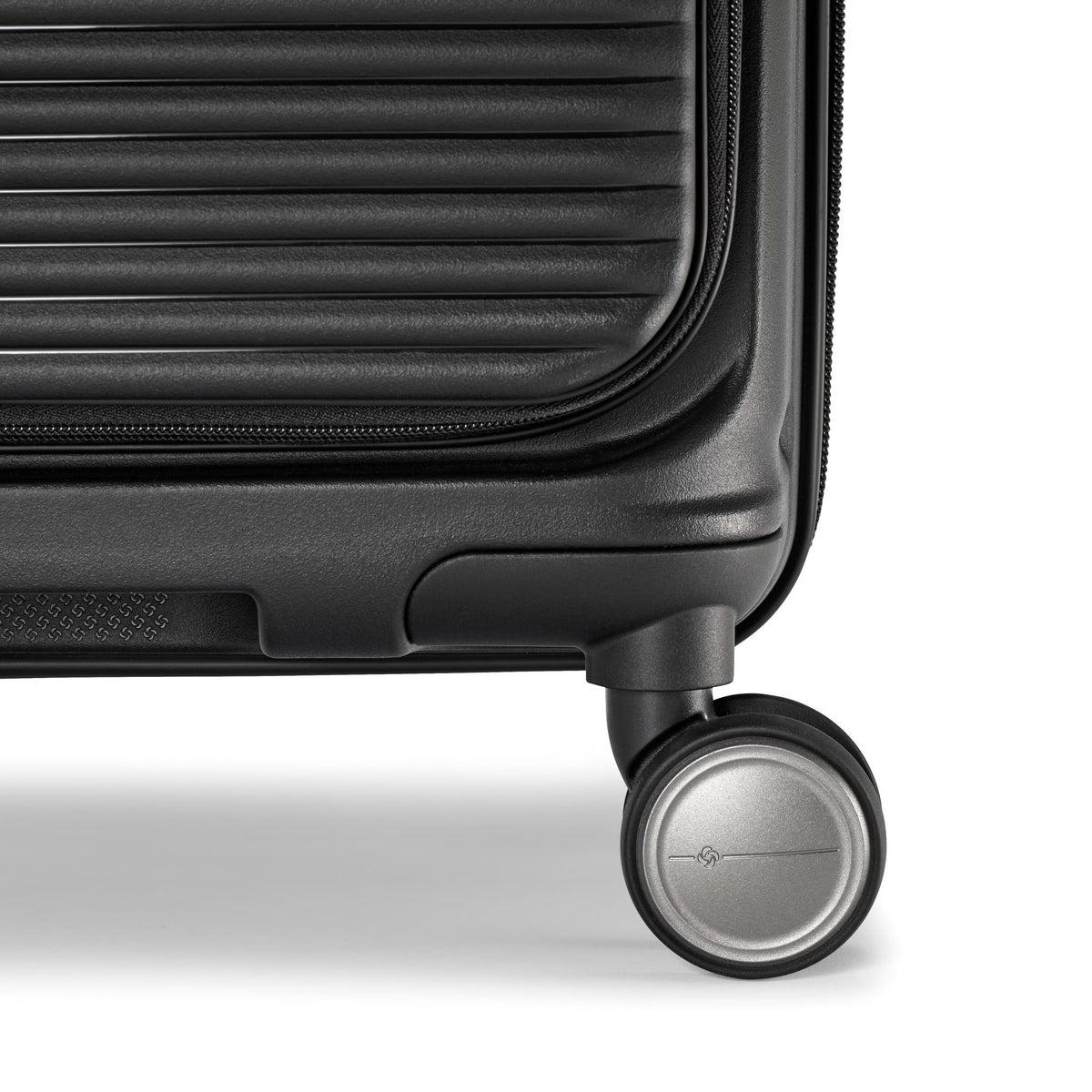 Samsonite Paralux Carry-on 32
