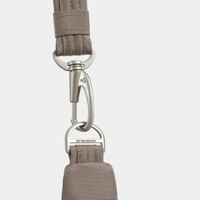 Travelon Anti-Theft Classic Messenger 21