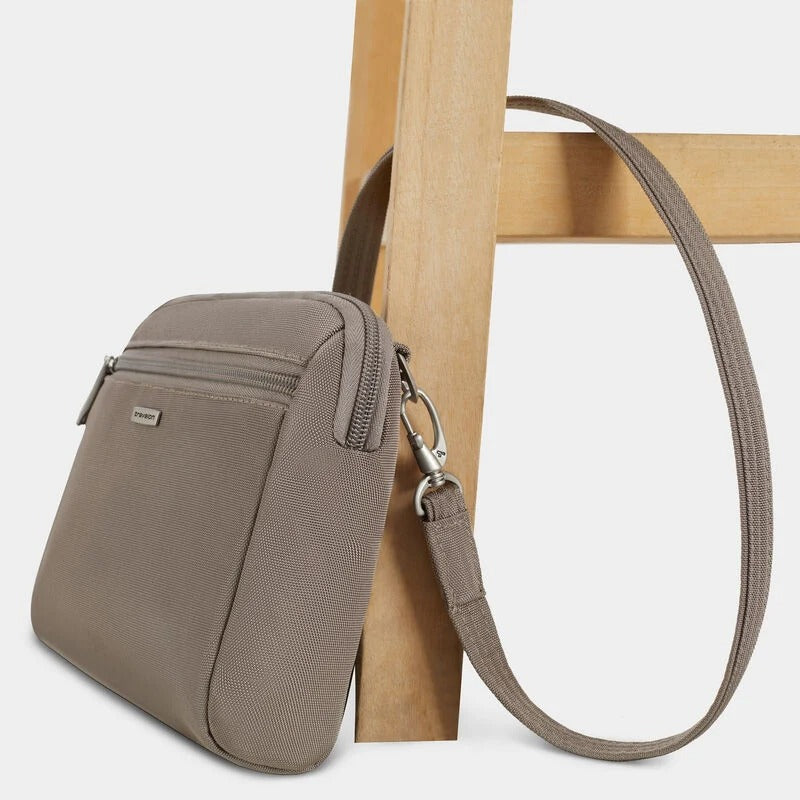 Travelon Anti-Theft Classic Convertible Crossbody 40