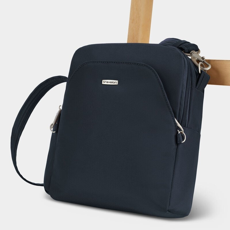 Travelon Anti-Theft Classic Travel Bag 38