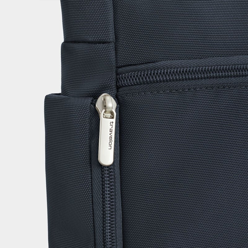 Travelon Anti-Theft Classic Messenger 56
