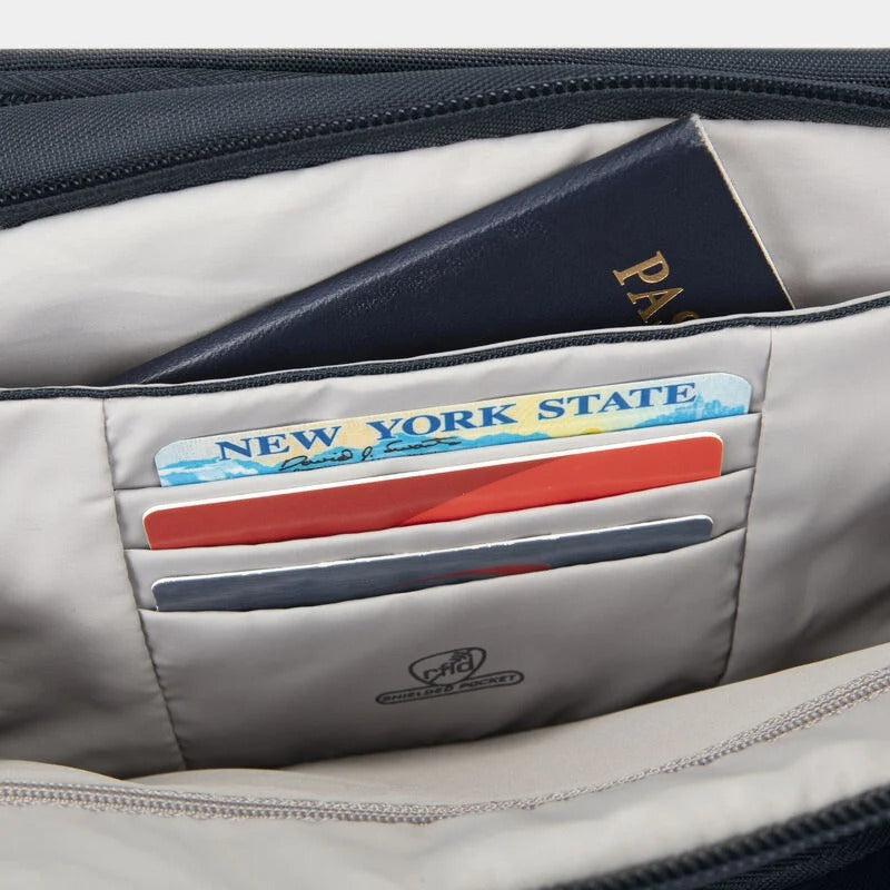 Travelon Anti-Theft Classic Travel Bag 39