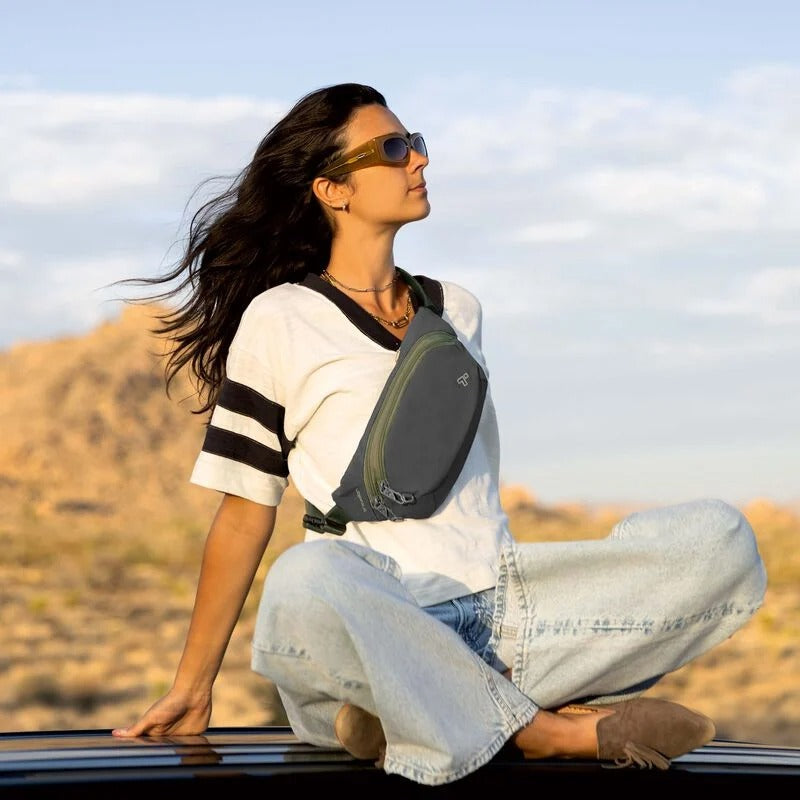 Travelon Voyages Secure Anti-Theft Waist Pack 6