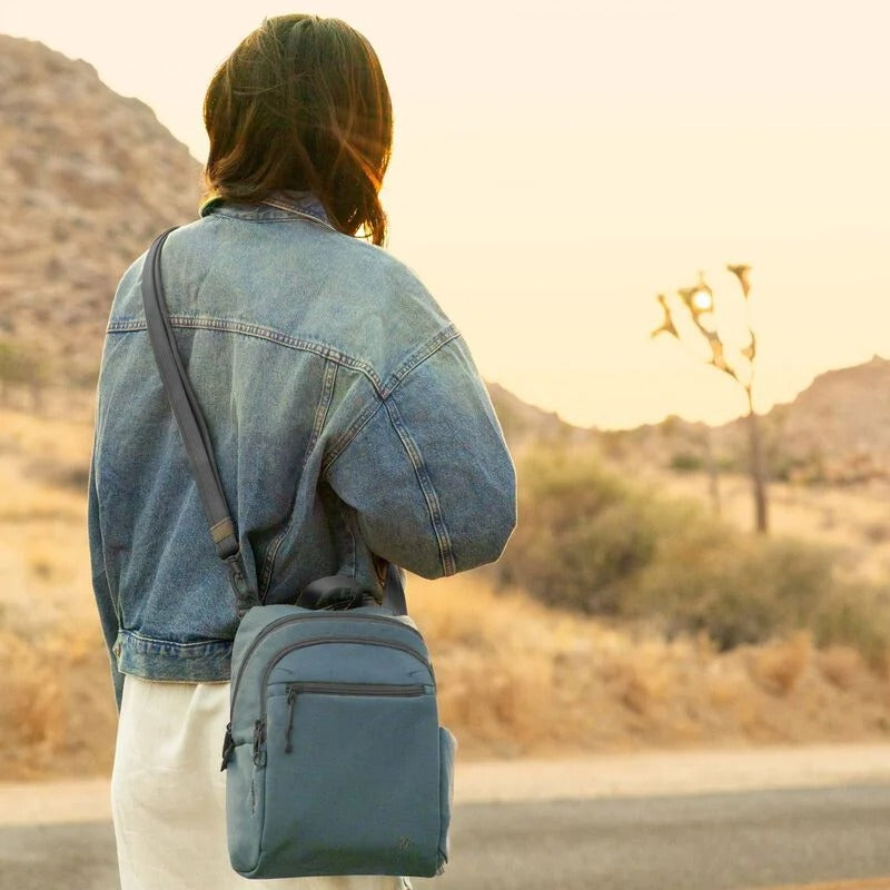 Travelon Voyages Anti-Theft Tour Bag 4