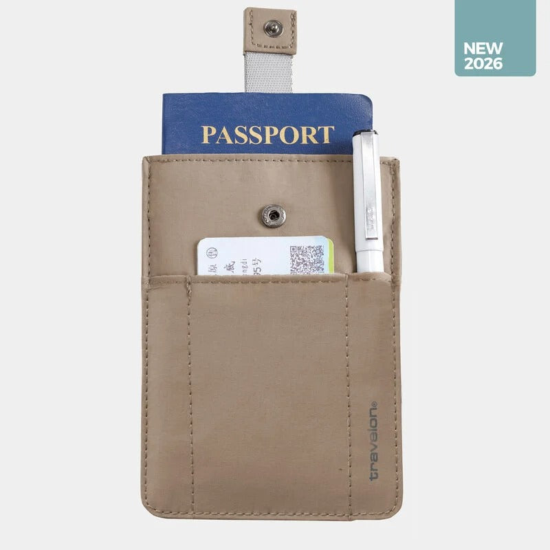 Travelon RFID Blocking Pull-Up Passport Holder 2