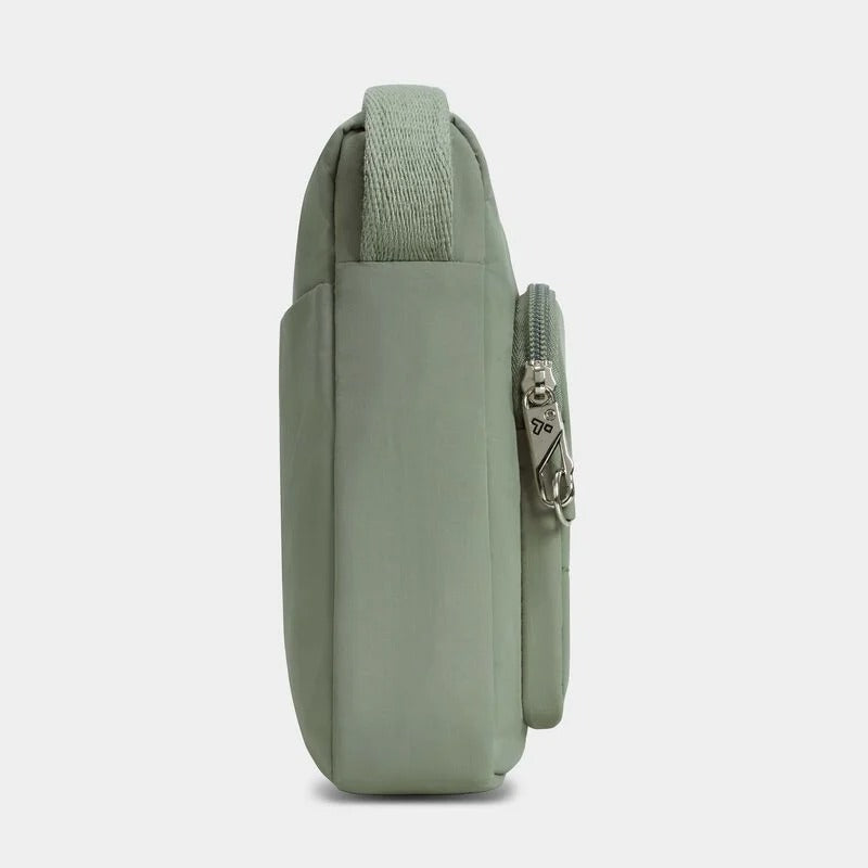 Travelon Roam Anti-Theft East/West Crossbody 33
