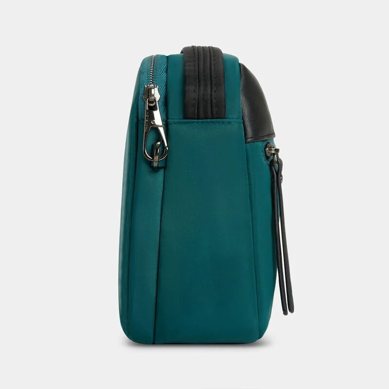 Travelon Anti-Theft Addison Small Crossbody 30