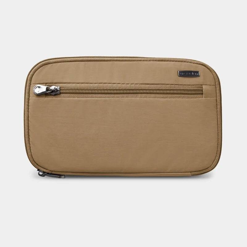Travelon RFID Blocking Family Passport Wallet 37